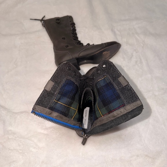 Steve Madden Chevie Combat Boots Charcoal Leather Plaid Zip | 6.5 Edgy Utility - Picture 10 of 12